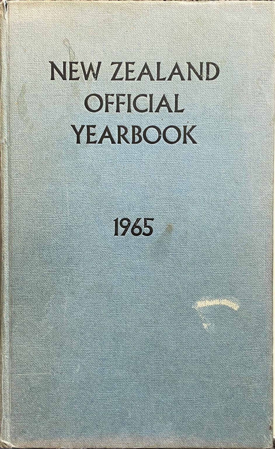 NEW ZEALAND OFFICIAL YEARBOOK 1965: 70th Issue