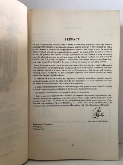 NEW ZEALAND OFFICIAL YEARBOOK 1962: 62nd Issue