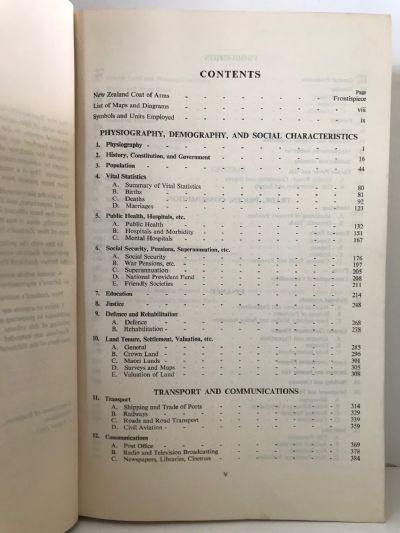 NEW ZEALAND OFFICIAL YEARBOOK 1962: 62nd Issue