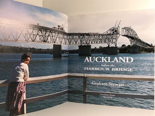 AUCKLAND: before the Harbour Bridge
