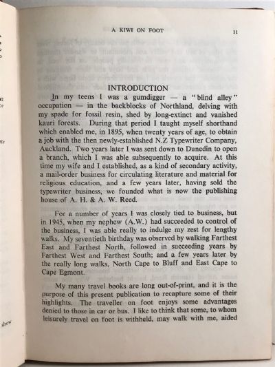 THE HAPPY WANDERER: A Kiwi on Foot 1915 to 1965
