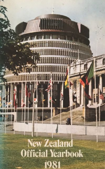 NEW ZEALAND OFFICIAL YEARBOOK 1981 - 86th annual edition 