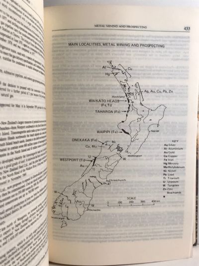 NEW ZEALAND OFFICIAL YEARBOOK 1981 - 86th annual edition