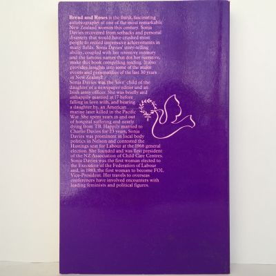 BREAD AND ROSES : Sonja Davies Her Story