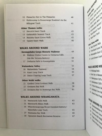 DAY WALKS OF THE COROMANDEL: Over 50 Walks With Maps and Photographs