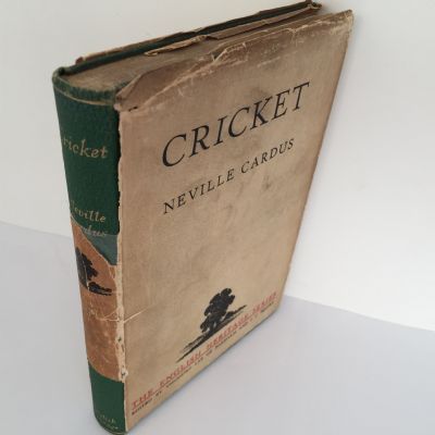 CRICKET: The English Heritage Series