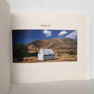 Wrinkly Tin : The Story of Corrugated Iron in New Zealand