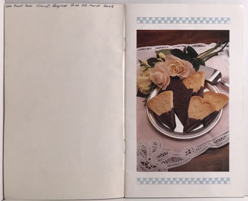 THE GOURMET SHORTBREAD BOOK: Brown Bag Cookie Art