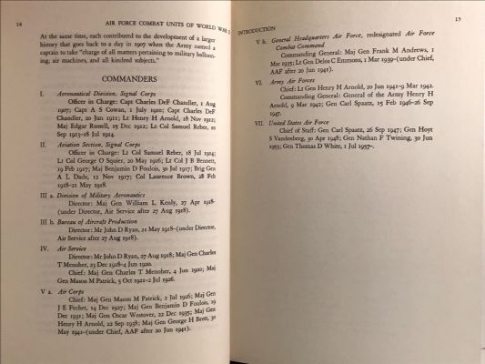 AIR FORCE COMBAT UNITS OF WORLD WAR II: History and Insignia