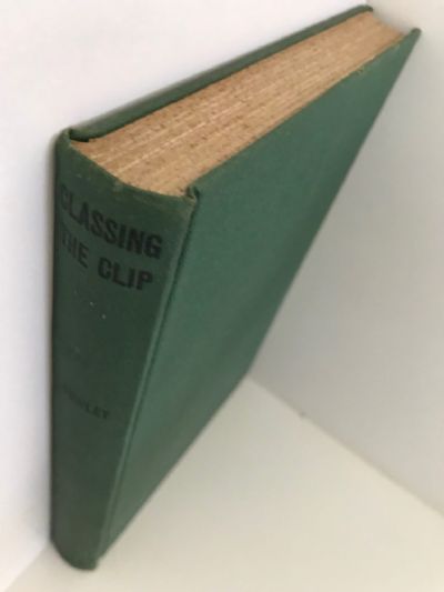 CLASSING THE CLIP: A Handbook on Wool Classing