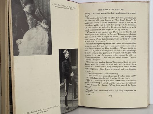 THATCHED WITH GOLD: The Memoirs of Mabell, Countess of Airlie