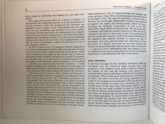 THE UNIVERSITY OF WAIKATO: Twenty-five Years (1964-1989)