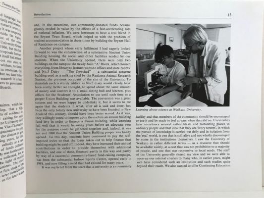THE UNIVERSITY OF WAIKATO: Twenty-five Years (1964-1989)