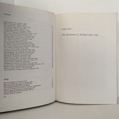 DECENTLY AND IN ORDER: The Government of the City of Auckland 1840-1971