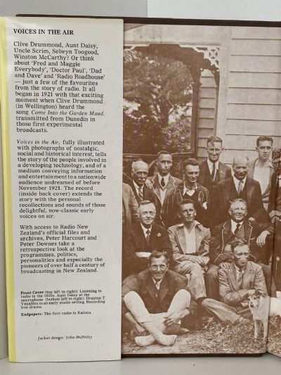 VOICES IN THE AIR: Radio Broadcasting in New Zealand