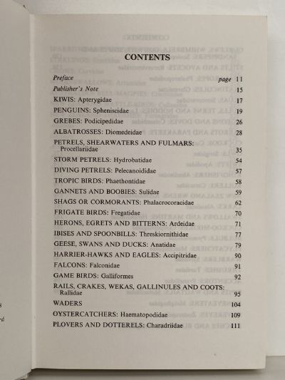 A NEW GUIDE TO THE BIRDS OF NEW ZEALAND: A Complete Guide