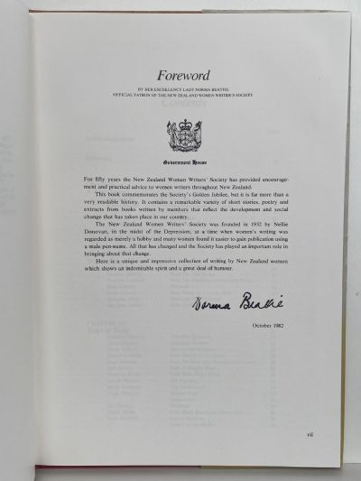 WOMEN WRITERS OF NEW ZEALAND 1932-1982