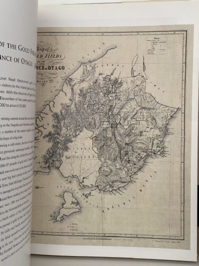MAP NEW ZEALAND: 100 Magnificent Maps from the Collection of the Alexander Turnbull Library