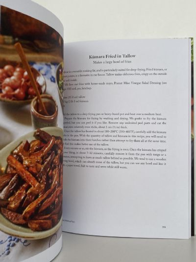 THE ABUNDENT KITCHEN