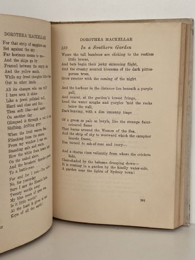 A BOOK OF AUSTRALIAN AND NEW ZEALAND VERSE
