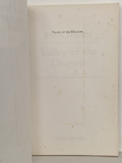 VALLEY OF THE DRAGONS: The Story of New Zealand's Dinosaur Woman