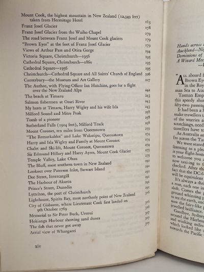 ROAMING AROUND NEW ZEALAND: The Story of a Holiday Trip