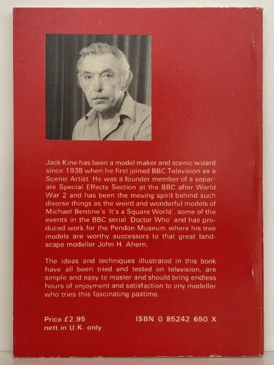 MINIATURE SCENIC MODELLING: For Model Railways and Military Modellers