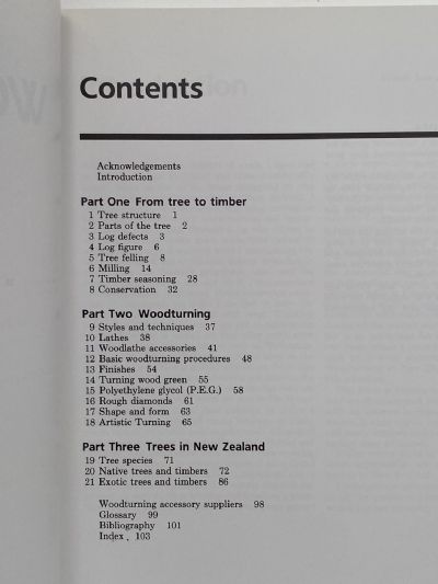 WOODTURNING IN NEW ZEALAND: The Complete Guide to Timbers Materials and Processes