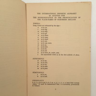 BROADCAST ENGLISH: 4 Books I, II, IV, V