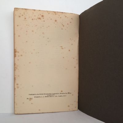 BROADCAST ENGLISH: 4 Books I, II, IV, V