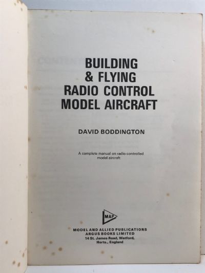 BUILDING AND FLYING RADIO CONTROLLED MODEL AIRCRAFT