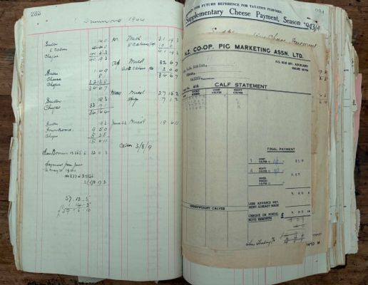 OLD FARM LEDGER BOOK 1925 - 1950s