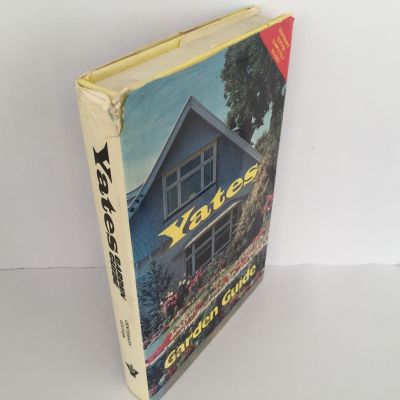YATES GARDEN GUIDE : 60th Edition 1983