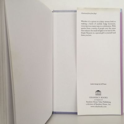 SIMPLE PLEASURES: Soothing Suggestions & Small Comforts for Living Well Year Round
