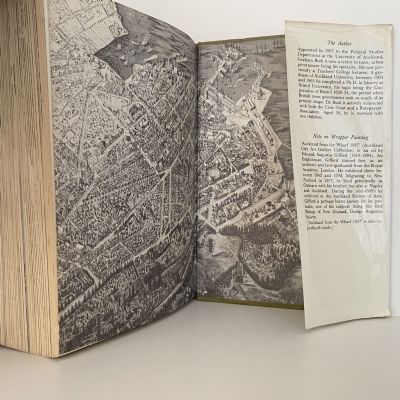 DECENTLY AND IN ORDER: The Government of the City of Auckland 1840-1971