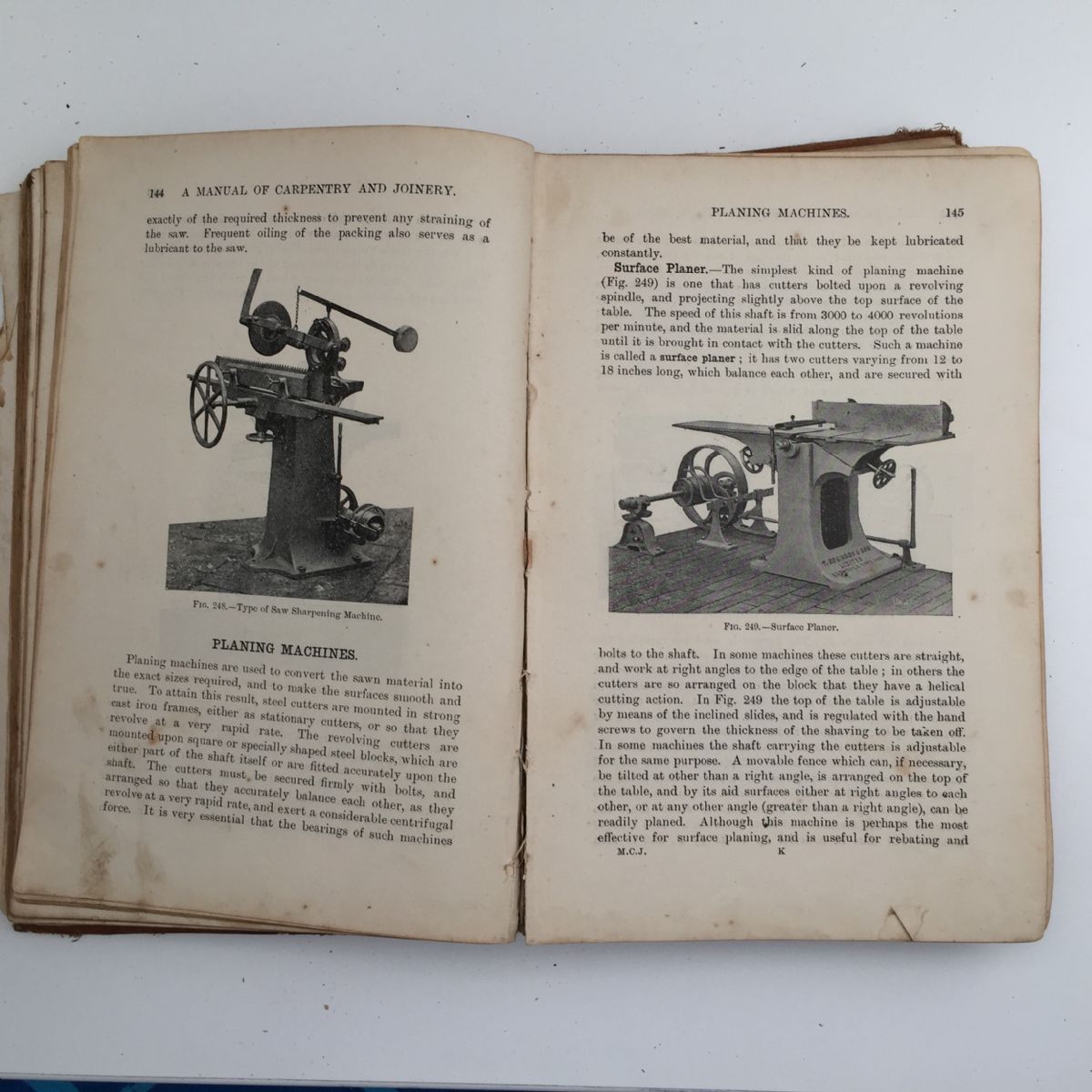 A Manual of Carpentry and Joinery