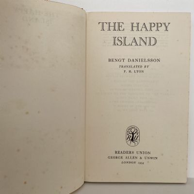 THE HAPPY ISLAND