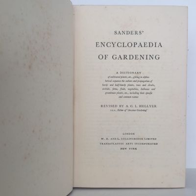 THE GARDENERS GOLDEN TREASURY