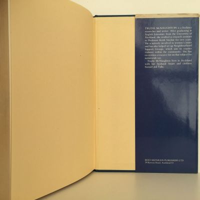 COUNTLESS SIGNS: The New Zealand Landscape In Literature