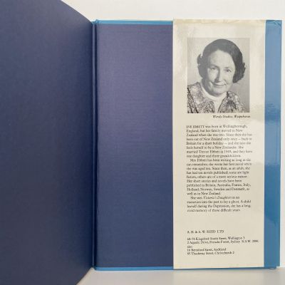 VICTORIA'S DAUGHTERS: New Zealand Women of The Thirties