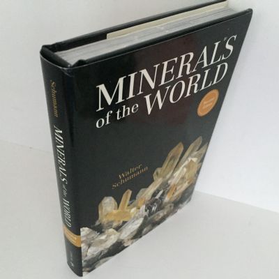 MINERALS OF THE WORLD: 2nd Revised Edition