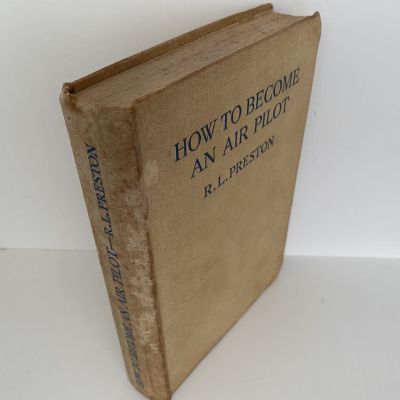HOW TO BECOME AN AIR PILOT