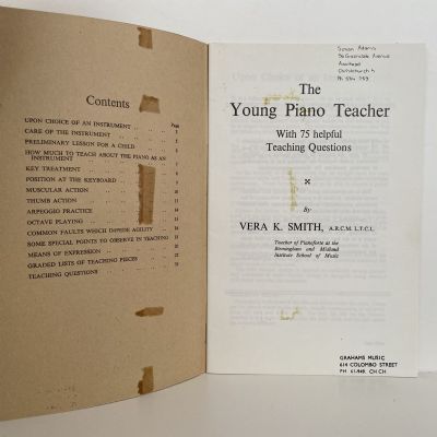 The Young Piano Teacher - With 75 helpful Teaching Questions