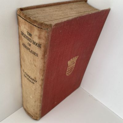 THE SPLENDID BOOK OF AEROPLANES