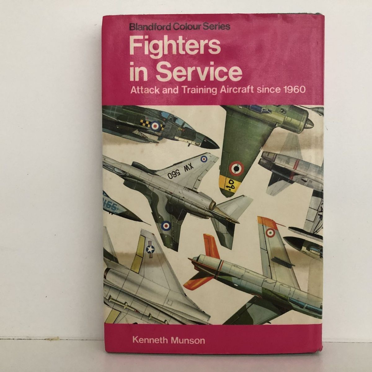 FIGHTERS IN SERVICE: Attack and Training Aircraft since 1960