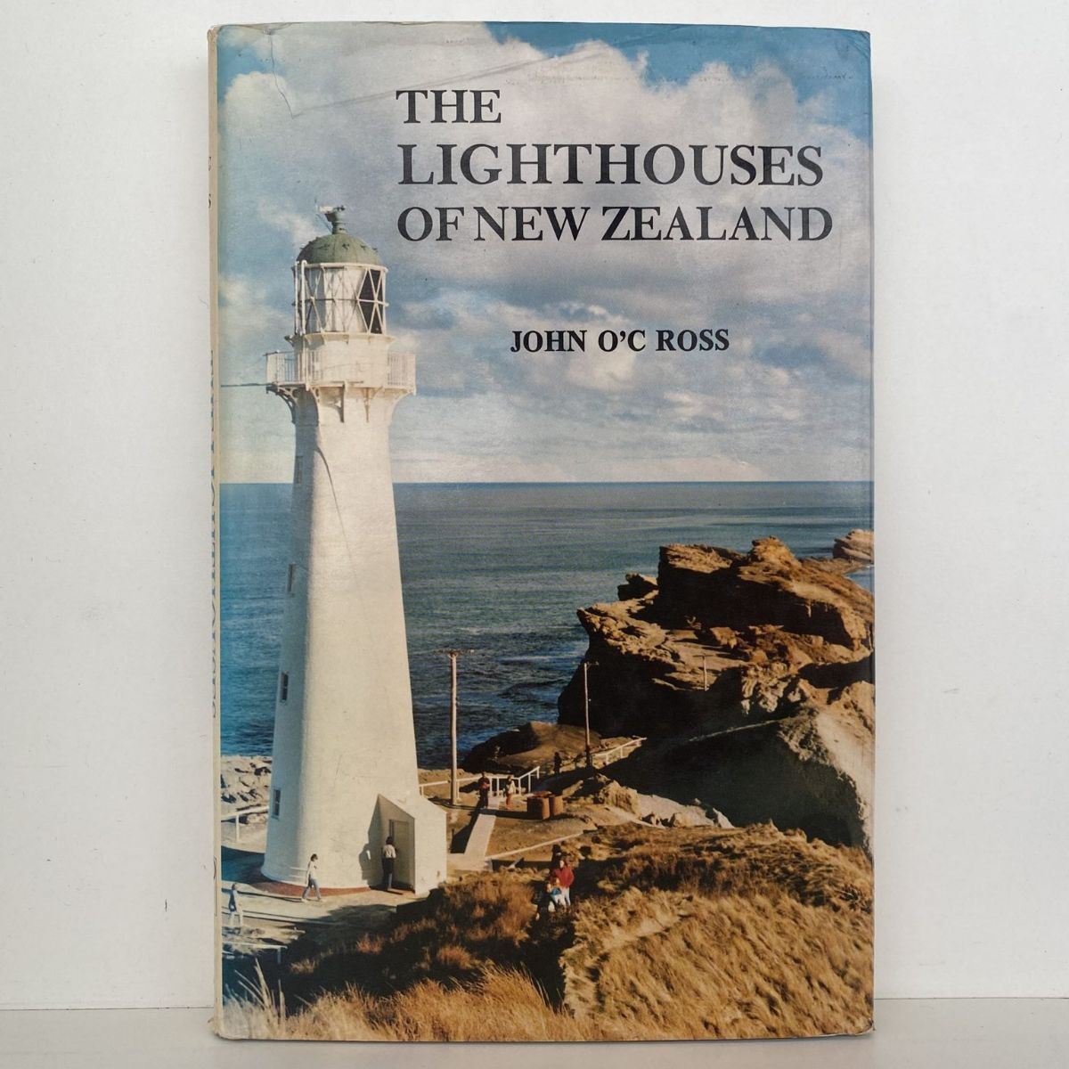 THE LIGHTHOUSES OF NEW ZEALAND