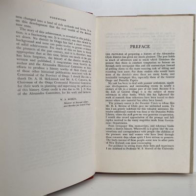 THE DUNSTAN: A History of the Alexandra-Clyde Districts