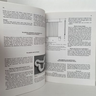 THE NEW ZEALAND WOOLCRAFT BOOK: Spinning, Dyeing, Weaving