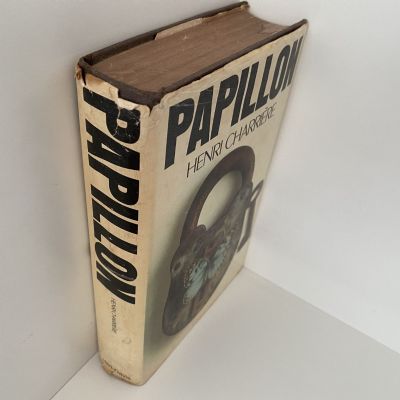 PAPILLION