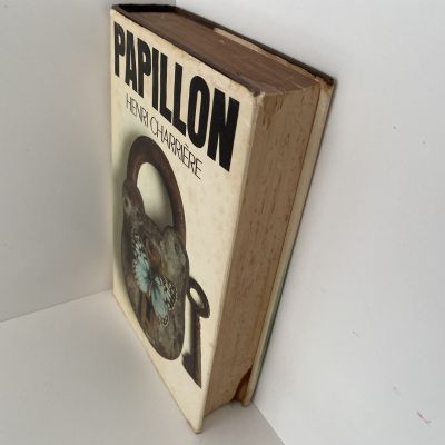 PAPILLION